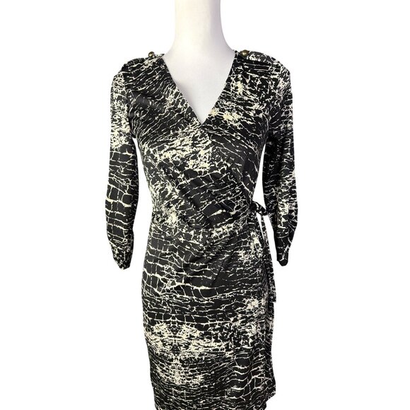 Vintage Jonathan Martin Women's V-Neck Wrap Dress With 3/4 Sleeves Knee Length - Picture 2 of 12